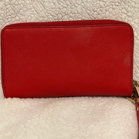 Michael Kors Wristlet - Picture 7 of 8